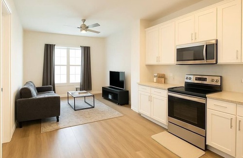 Golden Glades - The Woods Apartment | Beach Bliss Awaits: Cozy 1-Bedroom Retreat, Just Steps from the Shore!"
