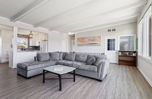 Croatan Beach House | Beach Break Getaway - 3/2, 1 block from beach, pet friendly