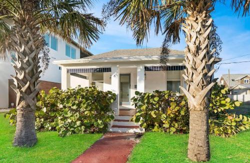 St. Augustine Beach House | Beach Cottage! 100 Steps to the Sand, Pets OK, Private Deck!