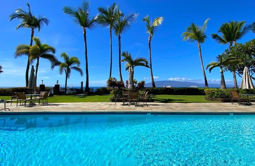 Historic Lahaina Front Street Condo | BEACH FRONT RESORT in Lahaina – Affordable Mountain View Studio w/Lanai - 522