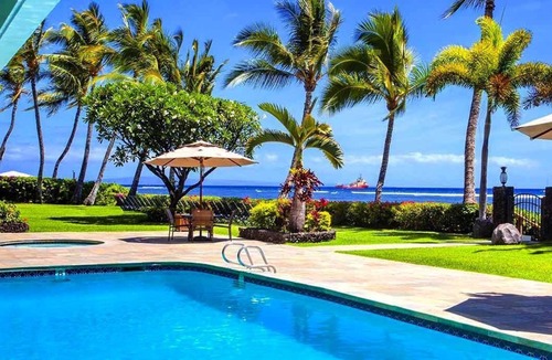 Historic Lahaina Front Street Condo | BEACH FRONT RESORT in Lahaina – Affordable Mountain View Studio w/Lanai - 522