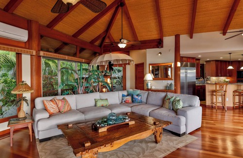 Puako Villa | Beach Front w/heated salt water pool and hot tub