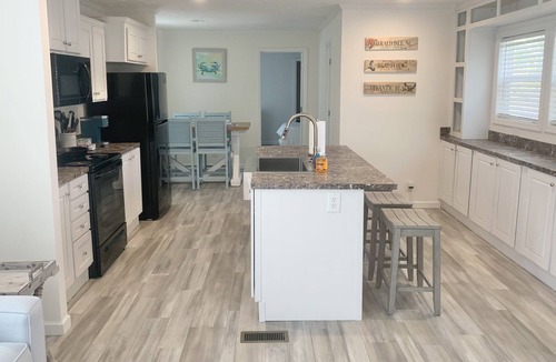 Cape Carteret House | Beach Getaway