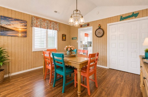 Myrtle Beach Cottage | Beach House | Walk to Beach | Golf Carts OK | Pool