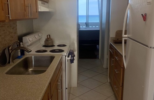Makaha Condo | Beachfront and Ocean View Condo-Best Oahu Sunsets