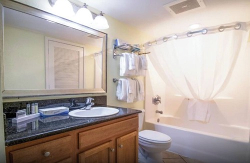 Downtown Myrtle Beach Hotel | Beachfront Bliss w/Balcony, Pools&Gym access | 0.1 mi to Myrtle Beach Boardwalk