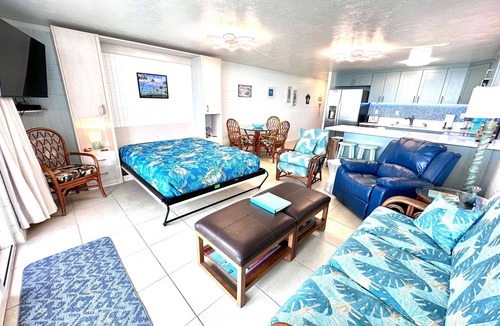 Punaluu Condo | BEACHFRONT Condo OCEANVIEW -Quiet, SANDY Beach -Snorkeling, Free Parking, Extras