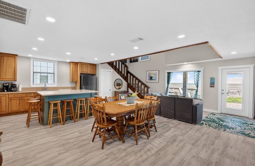 Freeport House | BEACHFRONT! FIRST ROW! Stunning ocean views from two levels of decks.