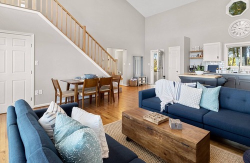 Edwardsville House | Beachfront hideaway on the Chesapeake Bay!