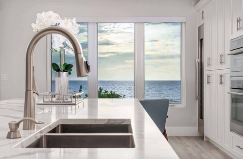 Independence Square House | Beachfront + Pool/Spa + Elevator + PingPong Table