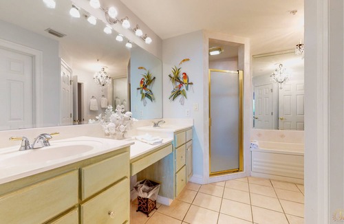 Gulf Lagoon Beach Condo | Beachfront | Private Hot Tub | Elegant Luxury! | FLPCB71
