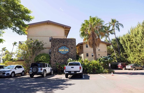 Maalaea Condo | Beachfront Resort Destination Maui Vacations -HK-A15 - Garden View- Relaxing