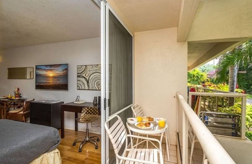 Kihei Condo | Beachfront Studio | Walk to Kamaole Beach + Pools
