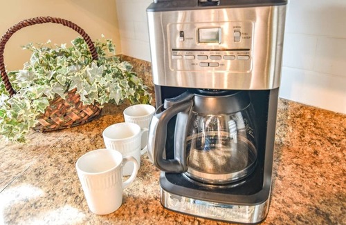 Crescent Beach House | BeachHouse, Walk to Beach, Family-Friendly, Mins. to Attractions Golf Waterparks