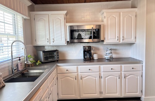 Crescent Beach House | BeachHouse, Walk to Beach, Family-Friendly, Mins. to Attractions Golf Waterparks