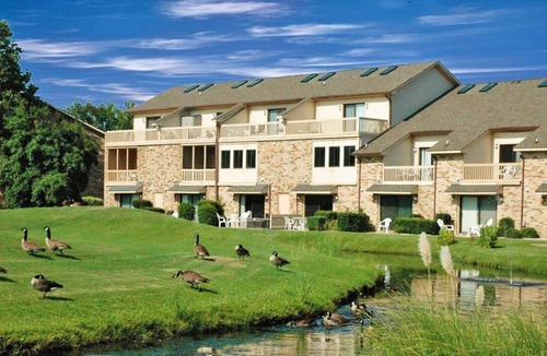 Surfside Beach Apartment | Beautiful 1 bedroom unit at resort, sleeps 6
