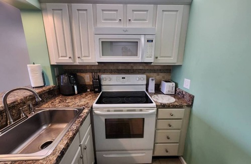 Briarcliffe Acres Apartment | Beautiful 1 Bedroom Condo in Ocean Creek Resort