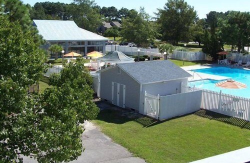 New Bern Apartment | Beautiful 2 bedroom unit at resort, sleeps 8
