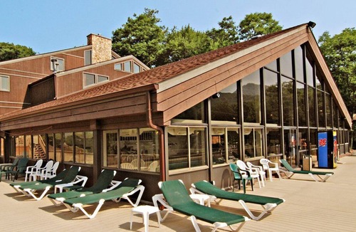 Tynecastle Apartment | Beautiful 2 bedroom unit at resort, sleeps 8