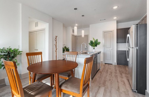 Stony Ridge North Apartment | Beautiful 2BD/2BA Next to Airport 2888
