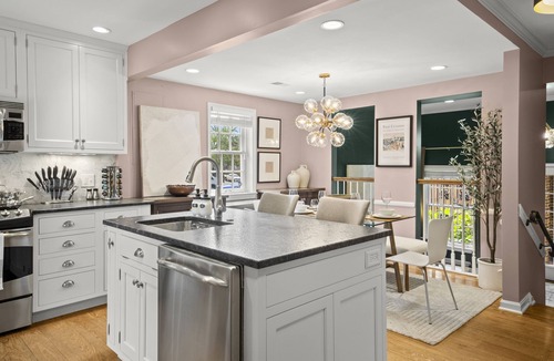 Old Town Alexandria House | Beautiful 3-Bdrm Home <> Park 2 Cars <> King Bed