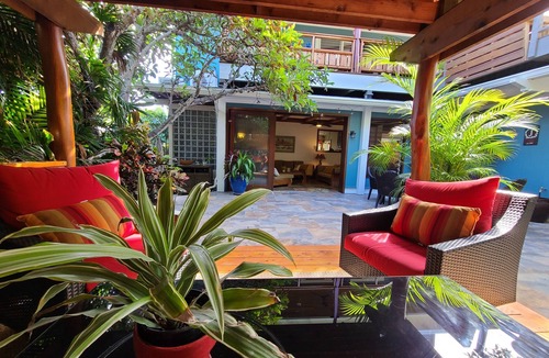 Lanikai House | Beautiful 3 Bedroom home near Lanikai beach available September 20-October 20