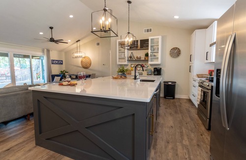 Tool House | Beautiful 4/3 waterfront home with 2 master suites