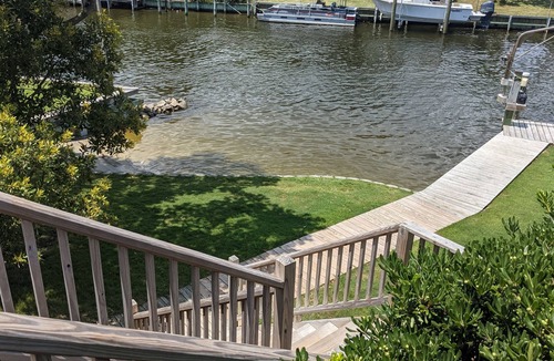 Nags Head House | Beautiful 4 bedroom, spacious, home located right on the water