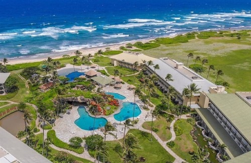 Hanamaulu Apartment | Beautiful Beachfront Resort with Best Ocean View Room On Property pools/hot tub