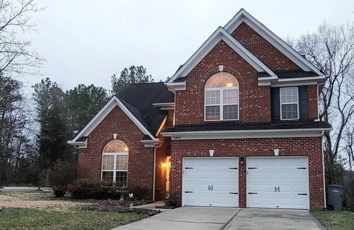 Davidson House | Beautiful Executive Home
