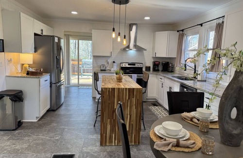 Woodruff House | Beautiful Home minutes from Downtown & BMW