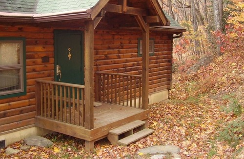 Apple Ridge Cabin | Beautiful Log Cabin secluded in the mountains of Blowing Rock
