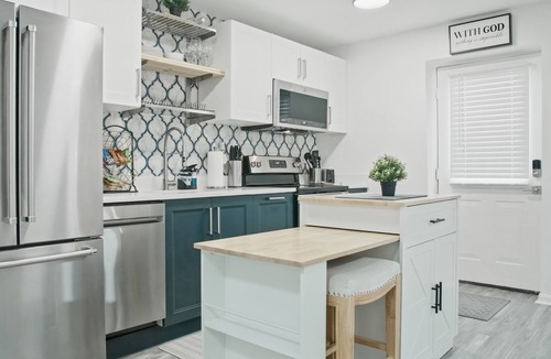 Washington Apartment | Beautiful Modern 2BR Oasis Suite in DC- Cozy, Private & Central - Lower Level