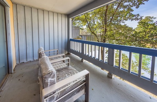 Fairfield Harbour Apartment | Beautiful new studio on the water