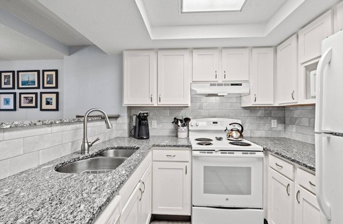 Myrtle Beach Condo | Beautiful ocean views from the balcony in this popular resort