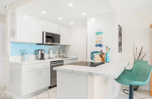 Maili Condo | Beautiful Oceanfront Condo, Newly Renovated and Amazing Sunsets Every Night!