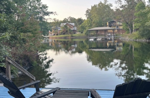 Jacksons' Gap House | Beautiful Pet friendly waterfront on lake Martin! Welcome to “Driftwood Vista”