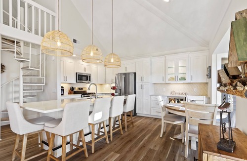 Moss Creek Cottage | Beautiful Salt Marsh Cottage in Moss Creek, where serenity awaits.