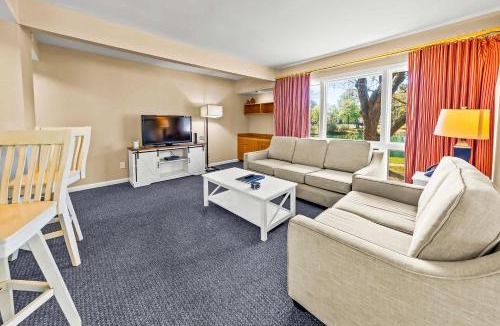 Fairfield Harbour House | Beautiful Sand Castle Village 3 Bedroom townhome