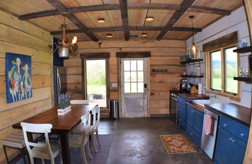 Sautee Nacoochee House | Beautiful Sautee Valley Farm with Creek Access, Moutain Views & Fire Pit