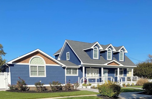 North Cape May House | Beautiful Spacious 5-bedroom house located 1 block from Beach