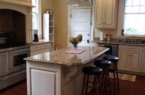 Sabillasville House | Beautiful, Spacious Historic Victorian Near Ski Liberty