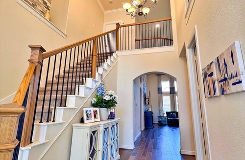 Sugar Land House | Beautiful Spacious Modern Home in Sugar Land
