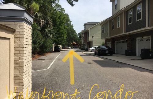 Beaufort Condo | Beautiful waterfront views, super clean, close to Parris Island and beaches!