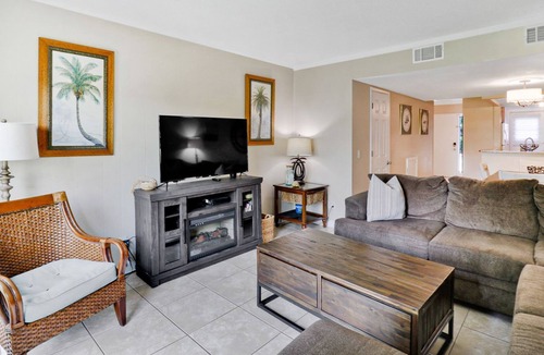 Hilton Head Island House | Beautifully Furnished w/ all the comforts of home! Just minutes to the beach