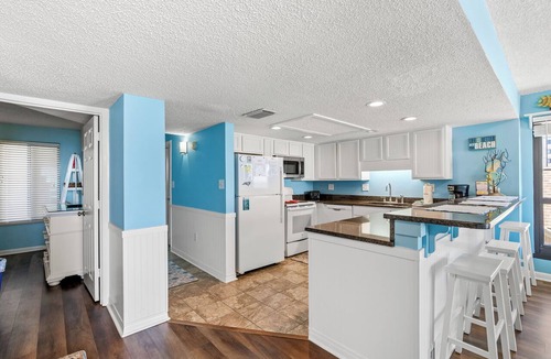 Windy Hill Condo | Beautifully decorated oceanfront condo + Free Attraction Tickets!