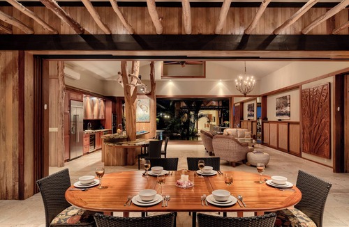 Kahaluu-Keauhou House | Beauty and Luxury Meets Oceanfront Paradise