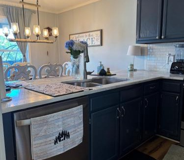 Banner Elk Apartment | Beech Mountain Getaway