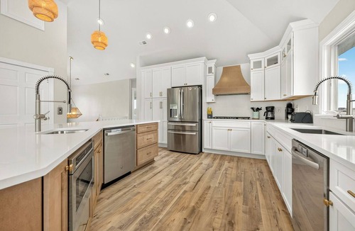 Corolla House | Bees Knees 7 bedroom at Currituck Club