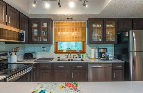 Lake Lure Condo | Bent Creek 28 at Rumbling Bald